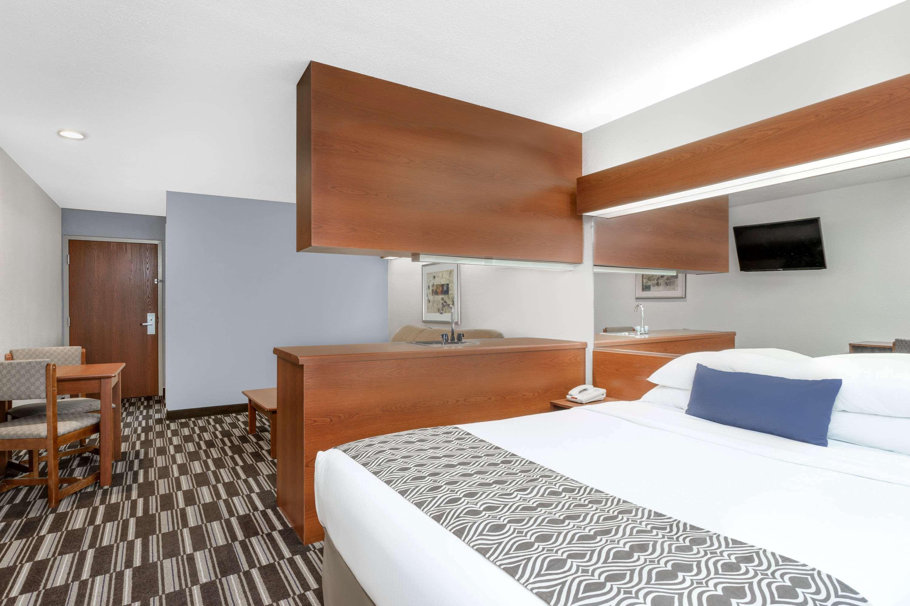 Microtel Inn & Suites By Wyndham Bremen Exterior foto